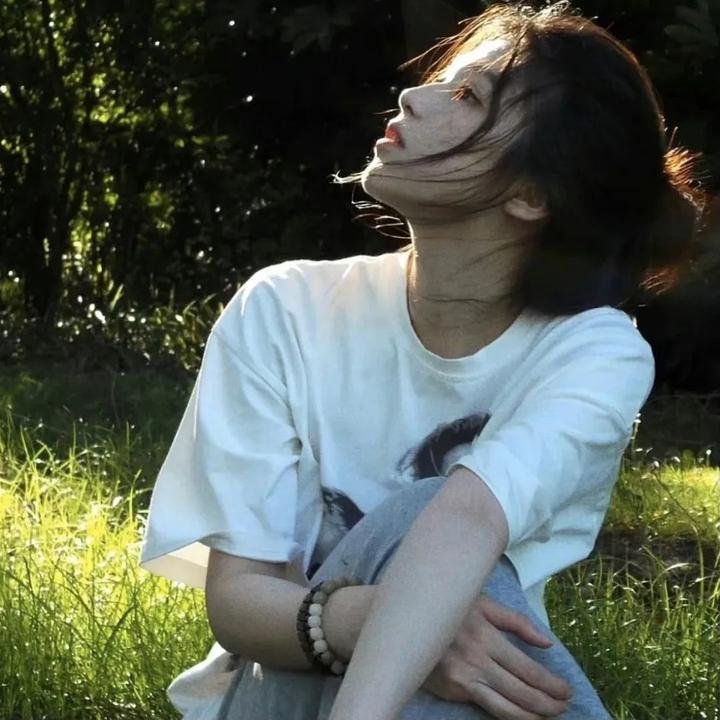 红色呼叫铃
